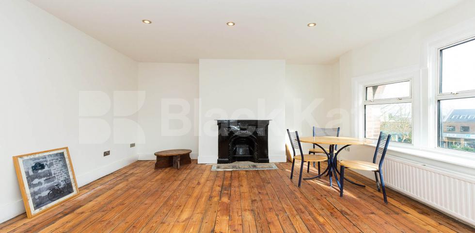 			3 Bedroom, 2 bath, 1 reception Apartment			 Ballards Lane, FINCHLEY CENTRAL N3